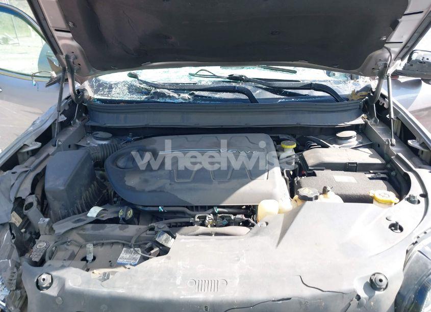 Photo 10 of 2019 Jeep Cherokee LIMITED 4X4 (VIN 1C4PJMDX2KD113924)