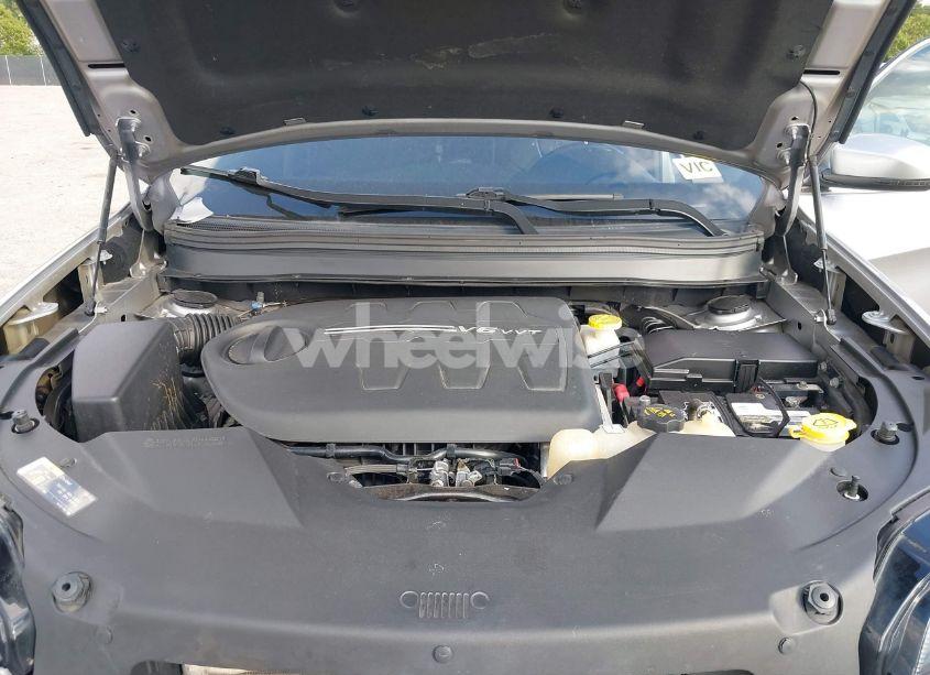 Photo 10 of 2019 Jeep Cherokee LIMITED 4X4 (VIN 1C4PJMDX2KD126673)