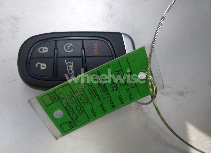 Photo 11 of 2019 Jeep Cherokee LIMITED 4X4 (VIN 1C4PJMDX2KD126673)