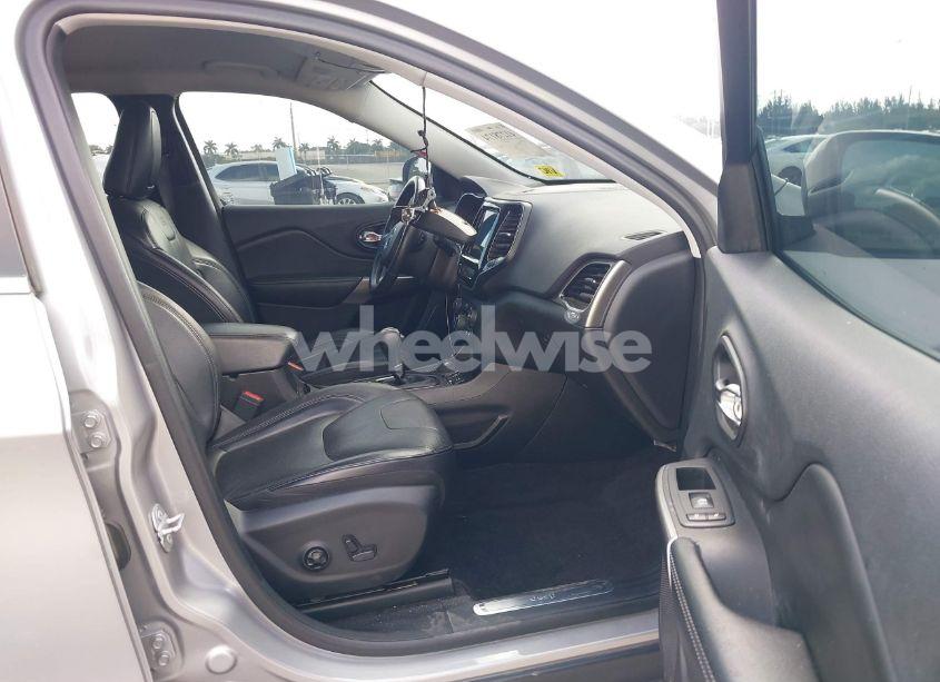 Photo 5 of 2019 Jeep Cherokee LIMITED 4X4 (VIN 1C4PJMDX2KD126673)