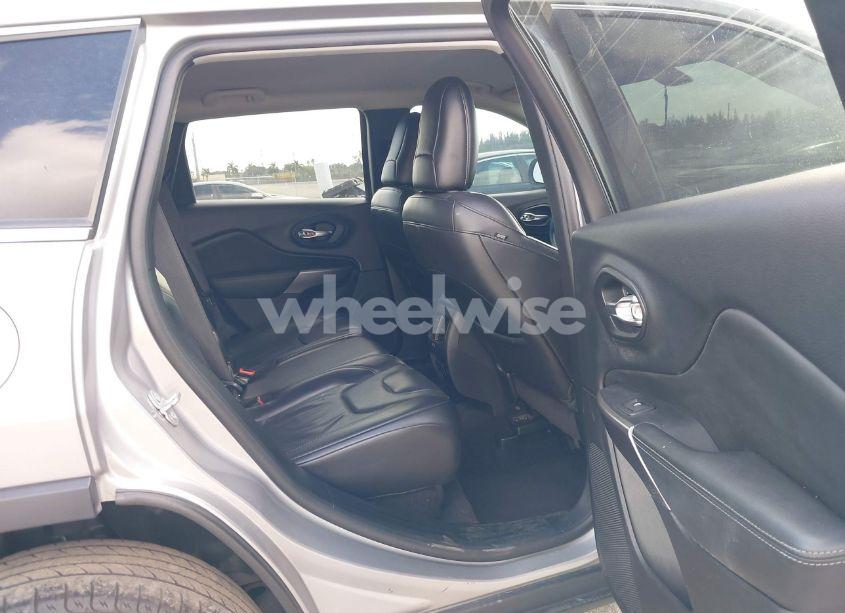 Photo 8 of 2019 Jeep Cherokee LIMITED 4X4 (VIN 1C4PJMDX2KD126673)