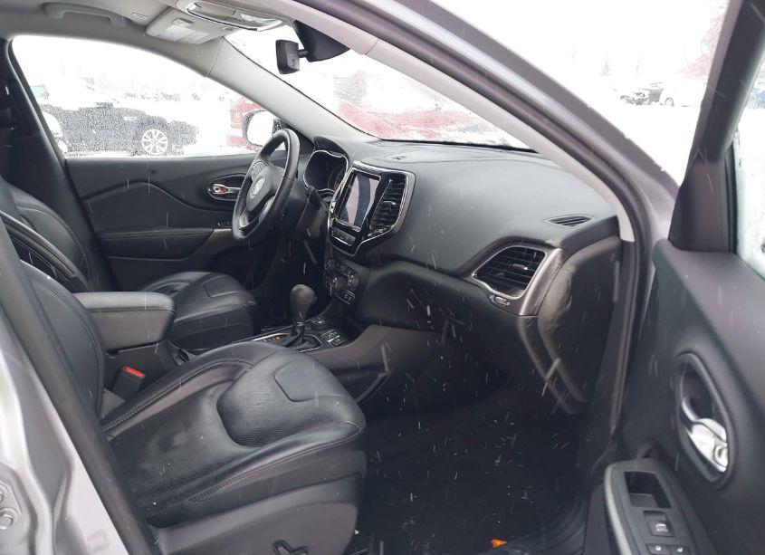 Photo 5 of 2019 Jeep Cherokee LIMITED 4X4 (VIN 1C4PJMDX2KD283328)