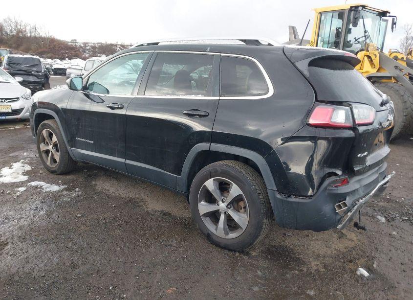 Photo 3 of 2019 Jeep Cherokee LIMITED 4X4 (VIN 1C4PJMDX2KD321852)