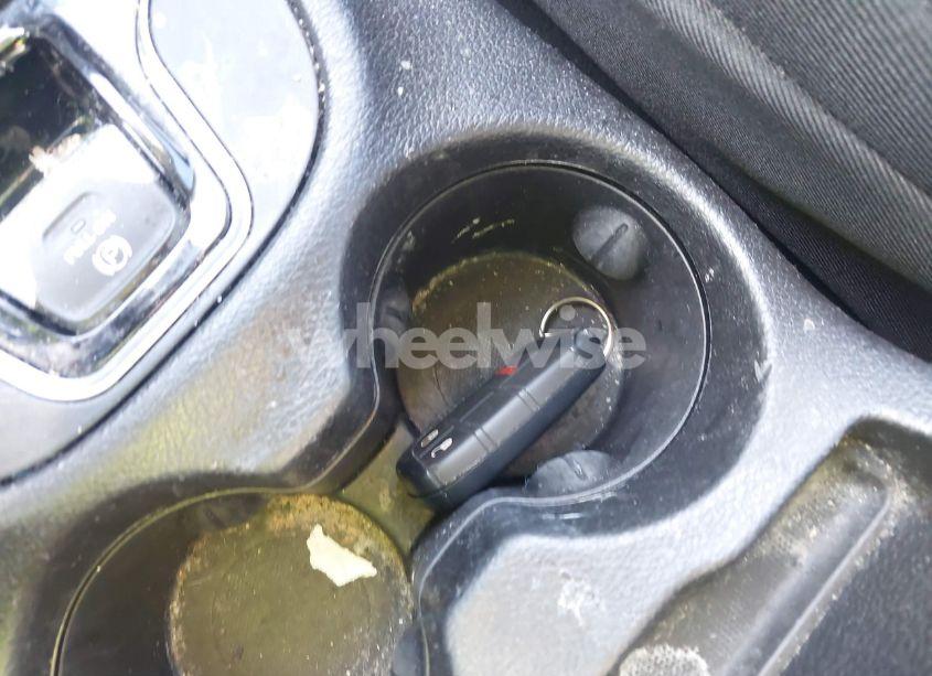 Photo 11 of 2019 Jeep Cherokee LIMITED 4X4 (VIN 1C4PJMDX2KD400146)