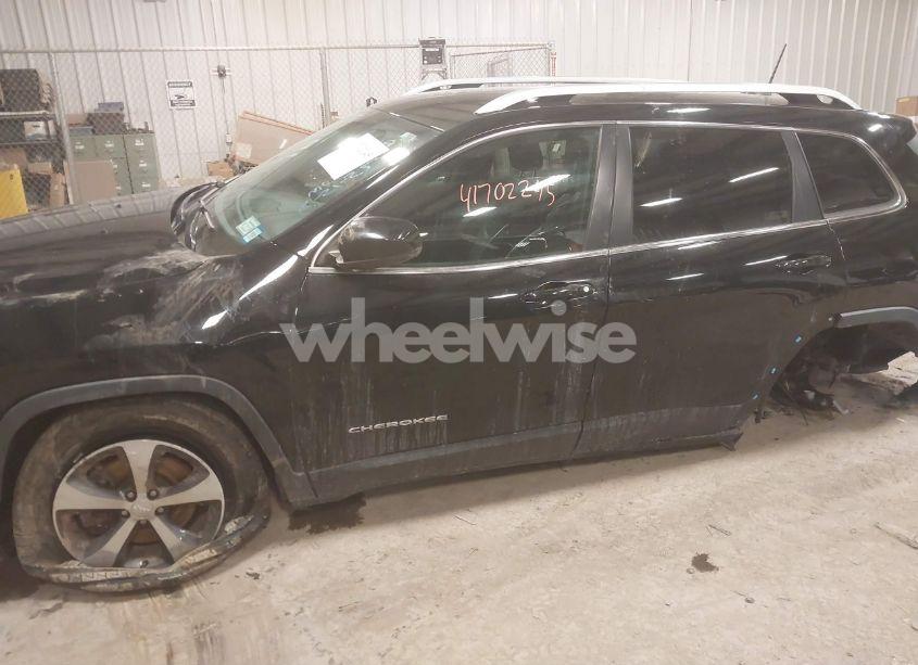 Photo 6 of 2019 Jeep Cherokee LIMITED 4X4 (VIN 1C4PJMDX2KD400146)