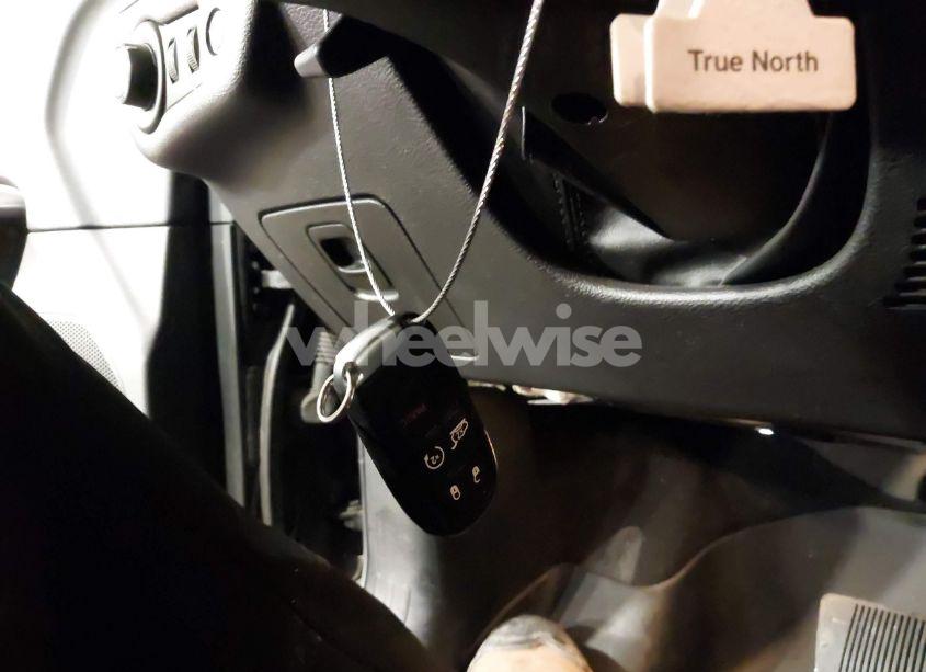 Photo 11 of 2019 Jeep Cherokee LIMITED 4X4 (VIN 1C4PJMDX2KD410241)