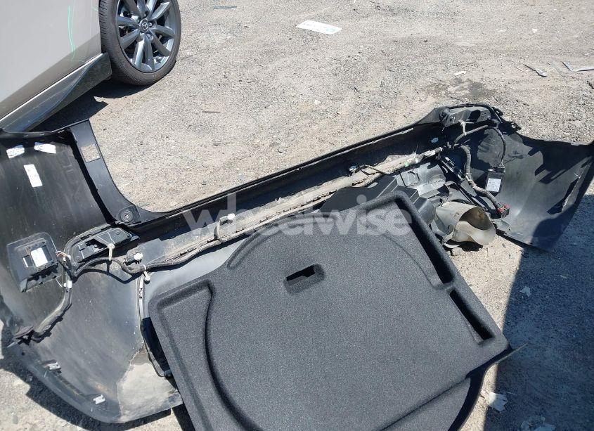 Photo 11 of 2019 Jeep Cherokee LIMITED 4X4 (VIN 1C4PJMDX2KD417030)