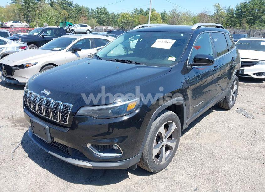 Photo 2 of 2019 Jeep Cherokee LIMITED 4X4 (VIN 1C4PJMDX2KD417030)