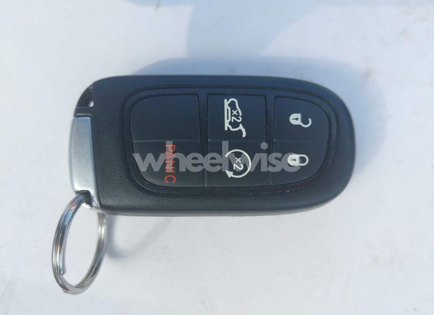 Photo 11 of 2019 Jeep Cherokee LIMITED 4X4 (VIN 1C4PJMDX2KD463523)