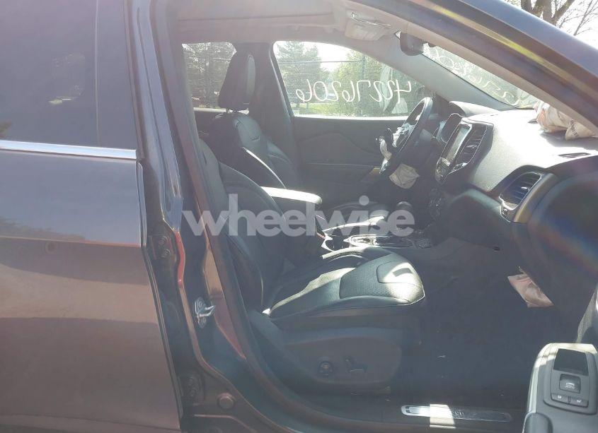 Photo 5 of 2019 Jeep Cherokee LIMITED 4X4 (VIN 1C4PJMDX2KD463523)