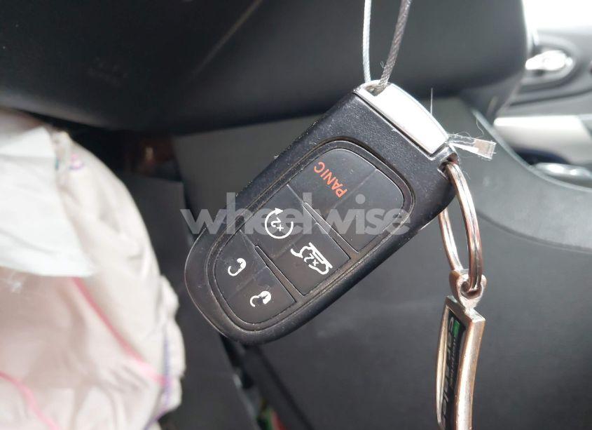 Photo 11 of 2020 Jeep Cherokee LIMITED 4X4 (VIN 1C4PJMDX2LD651086)