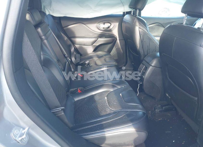 Photo 8 of 2019 Jeep Cherokee LIMITED 4X4 (VIN 1C4PJMDX3KD342810)