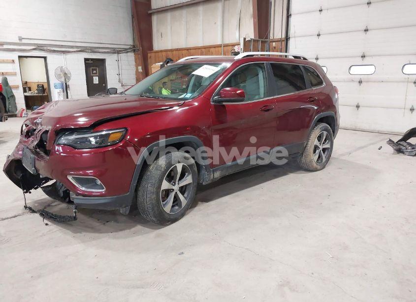 Photo 2 of 2019 Jeep Cherokee LIMITED 4X4 (VIN 1C4PJMDX3KD352981)