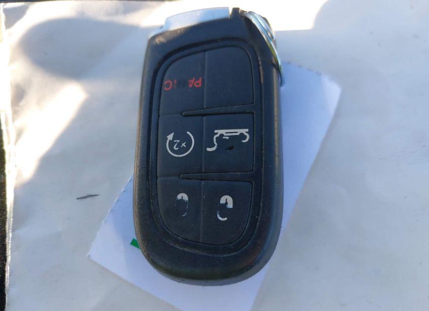 Photo 11 of 2019 Jeep Cherokee LIMITED 4X4 (VIN 1C4PJMDX3KD360126)