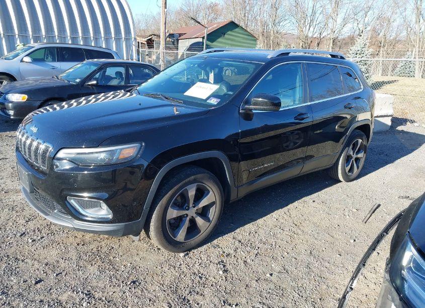 Photo 2 of 2019 Jeep Cherokee LIMITED 4X4 (VIN 1C4PJMDX3KD360126)