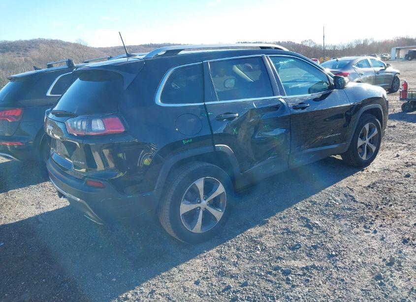 Photo 4 of 2019 Jeep Cherokee LIMITED 4X4 (VIN 1C4PJMDX3KD360126)