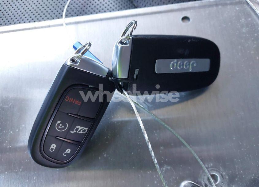 Photo 11 of 2020 Jeep Cherokee LIMITED 4X4 (VIN 1C4PJMDX3LD562451)