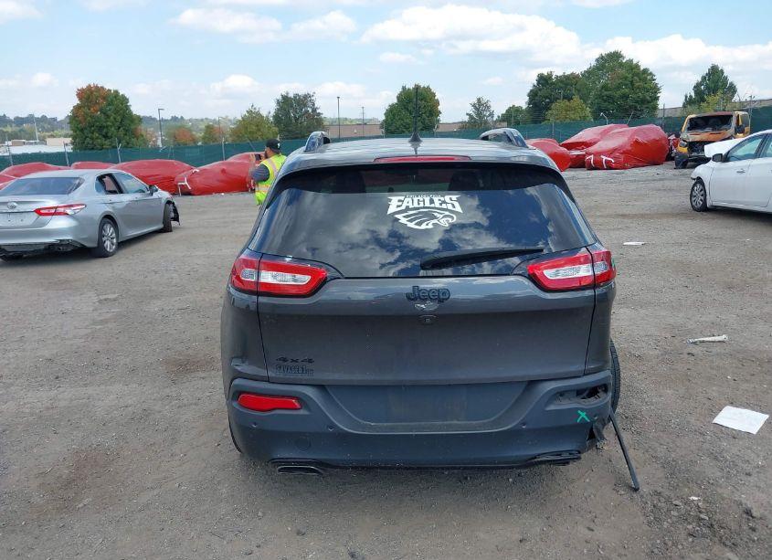 Photo 16 of 2018 Jeep Cherokee LIMITED 4X4 (VIN 1C4PJMDX4JD532517)