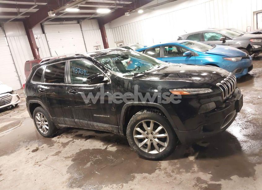 Photo 13 of 2018 Jeep Cherokee LIMITED (VIN 1C4PJMDX4JD593043)