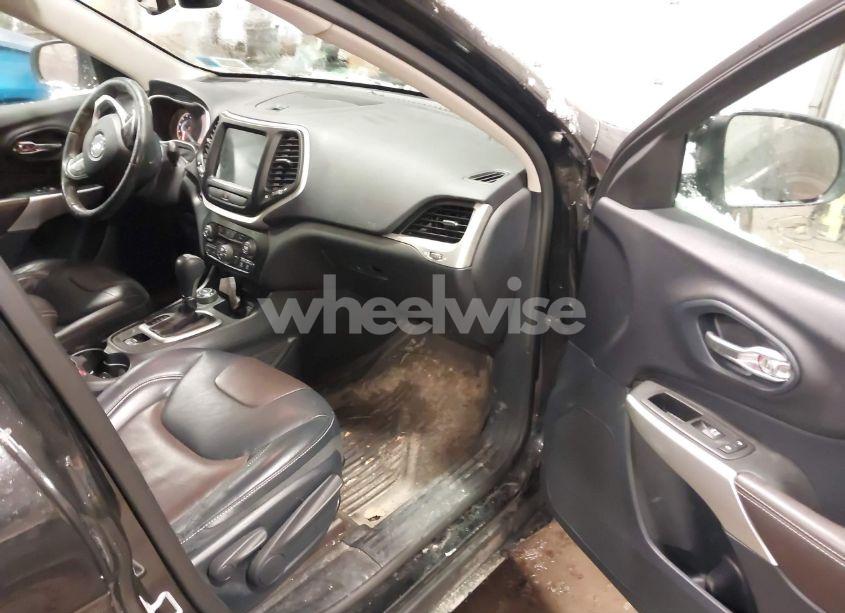 Photo 5 of 2018 Jeep Cherokee LIMITED (VIN 1C4PJMDX4JD593043)