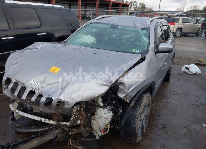 Photo 6 of 2019 Jeep Cherokee LIMITED 4X4 (VIN 1C4PJMDX4KD256387)