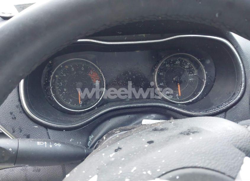 Photo 7 of 2019 Jeep Cherokee LIMITED 4X4 (VIN 1C4PJMDX4KD256387)