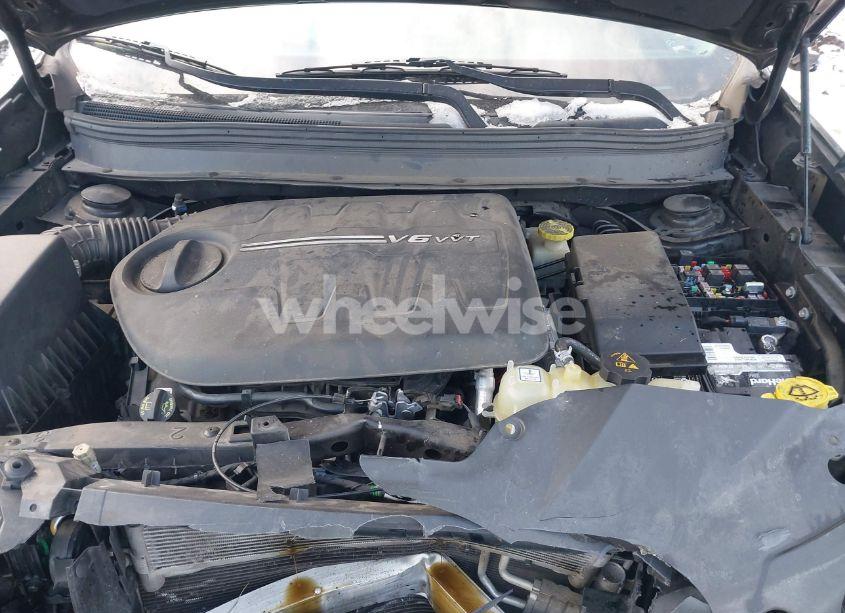 Photo 10 of 2019 Jeep Cherokee LIMITED 4X4 (VIN 1C4PJMDX4KD303952)