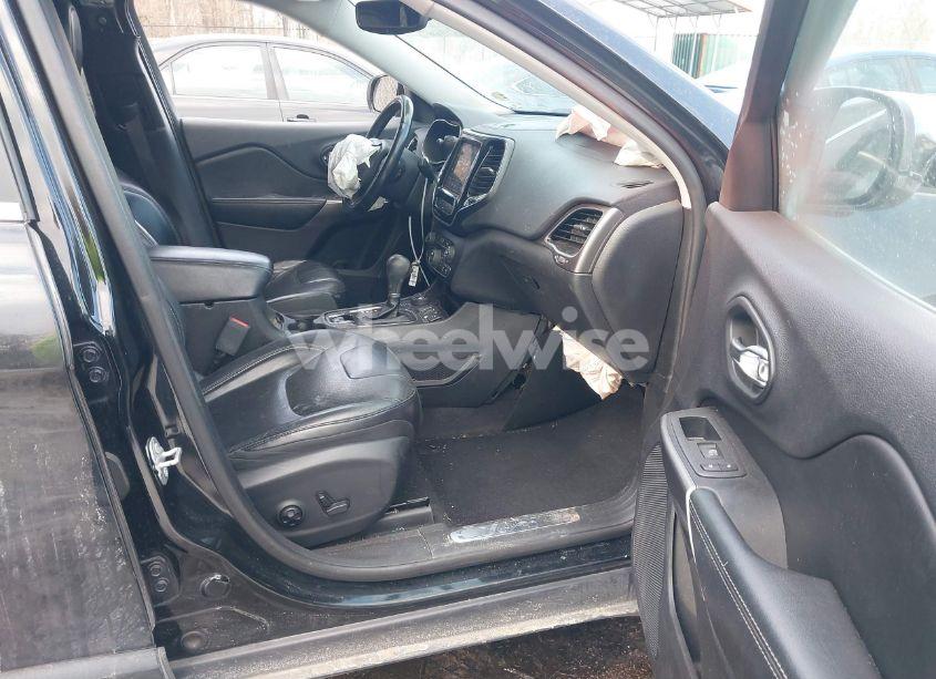 Photo 5 of 2019 Jeep Cherokee LIMITED 4X4 (VIN 1C4PJMDX4KD303952)