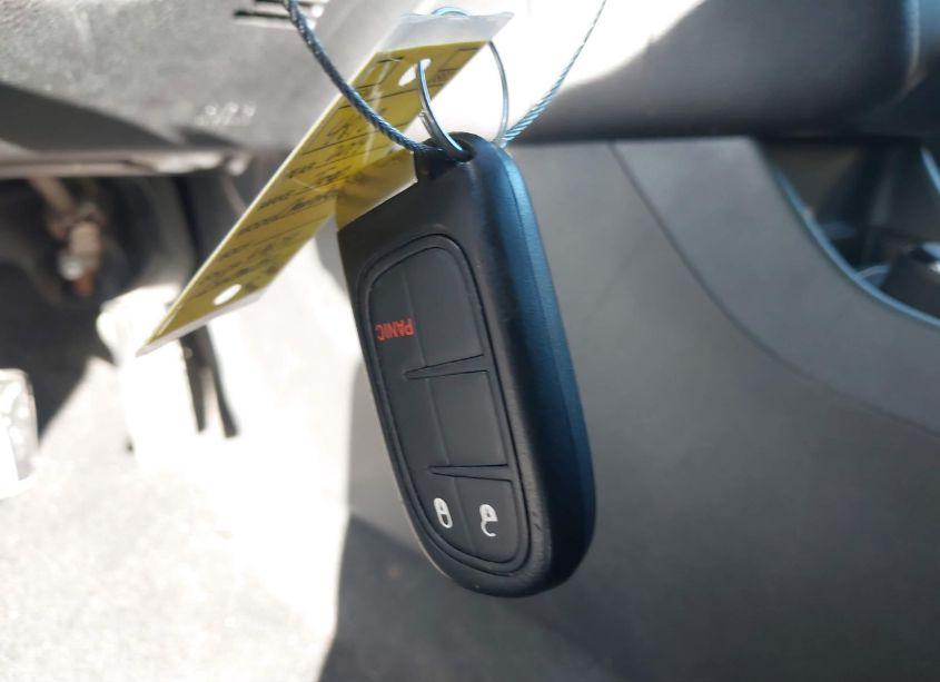 Photo 11 of 2019 Jeep Cherokee LIMITED 4X4 (VIN 1C4PJMDX4KD350110)