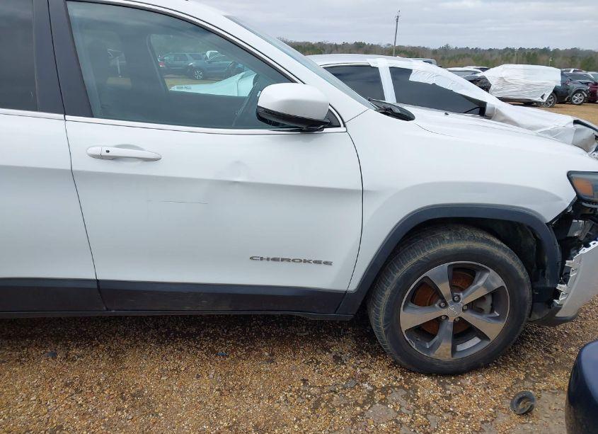 Photo 17 of 2019 Jeep Cherokee LIMITED 4X4 (VIN 1C4PJMDX4KD350110)