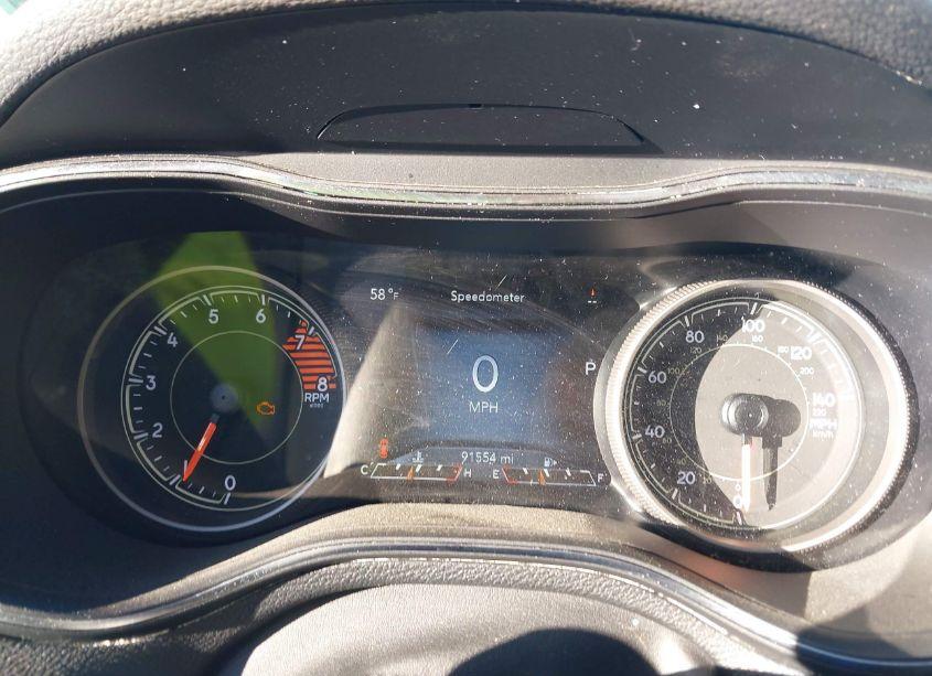 Photo 7 of 2019 Jeep Cherokee LIMITED 4X4 (VIN 1C4PJMDX4KD350110)