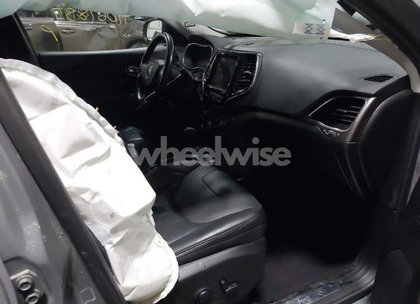 Photo 5 of 2020 Jeep Cherokee LIMITED 4X4 (VIN 1C4PJMDX4LD527532)