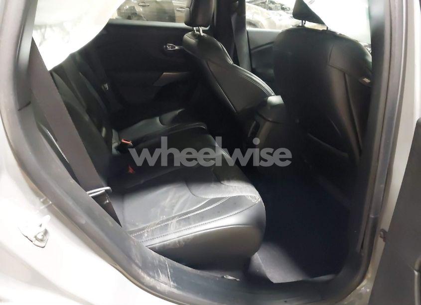 Photo 8 of 2020 Jeep Cherokee LIMITED 4X4 (VIN 1C4PJMDX4LD527532)