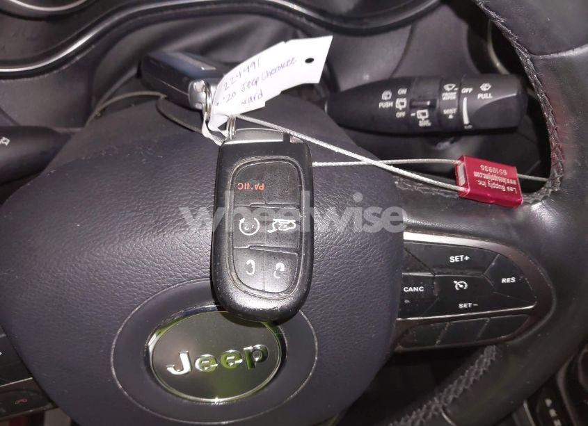 Photo 11 of 2020 Jeep Cherokee LIMITED 4X4 (VIN 1C4PJMDX4LD603086)