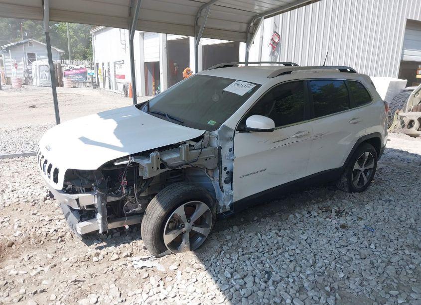 Photo 2 of 2020 Jeep Cherokee LIMITED 4X4 (VIN 1C4PJMDX4LD612404)