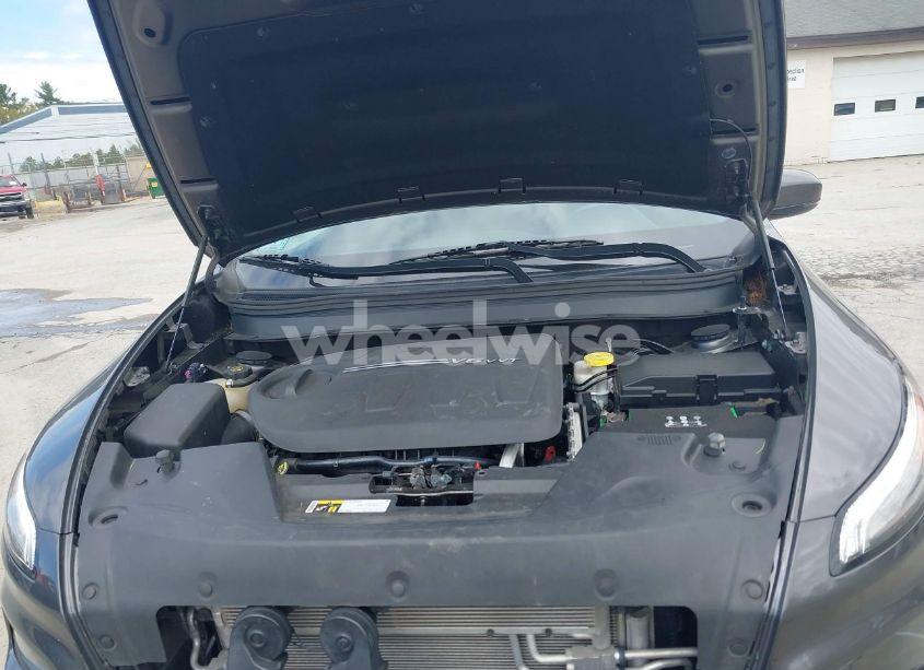 Photo 10 of 2018 Jeep Cherokee LIMITED 4X4 (VIN 1C4PJMDX5JD547334)