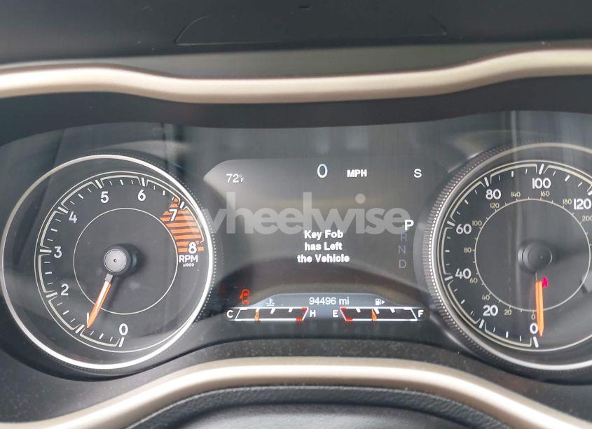 Photo 15 of 2018 Jeep Cherokee LIMITED 4X4 (VIN 1C4PJMDX5JD547334)