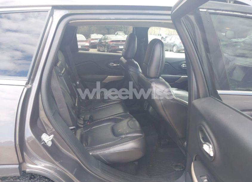 Photo 8 of 2018 Jeep Cherokee LIMITED 4X4 (VIN 1C4PJMDX5JD547334)