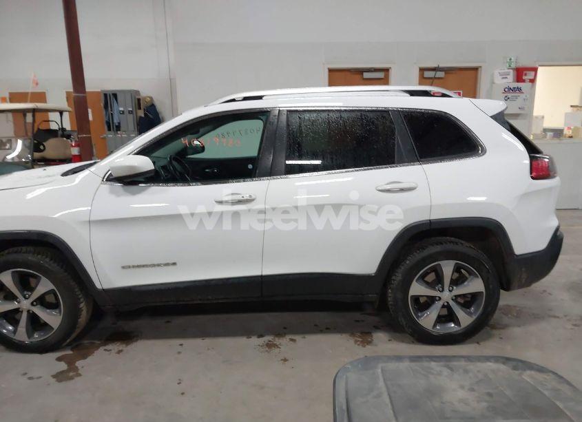 Photo 14 of 2019 Jeep Cherokee LIMITED 4X4 (VIN 1C4PJMDX5KD237606)