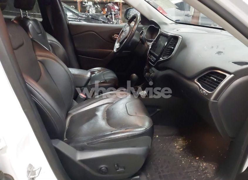 Photo 5 of 2019 Jeep Cherokee LIMITED 4X4 (VIN 1C4PJMDX5KD237606)