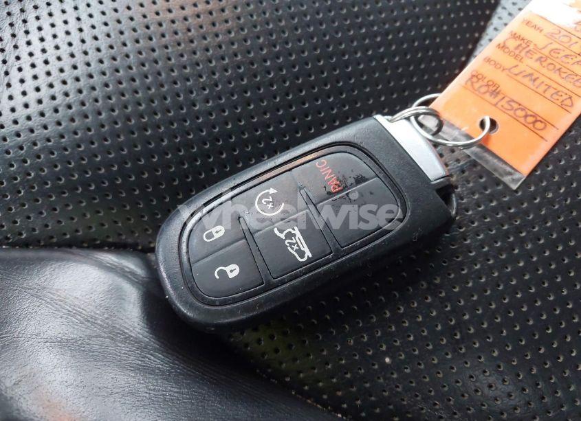 Photo 11 of 2019 Jeep Cherokee LIMITED 4X4 (VIN 1C4PJMDX5KD282349)