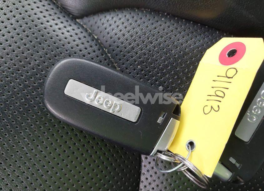 Photo 11 of 2019 Jeep Cherokee LIMITED 4X4 (VIN 1C4PJMDX5KD464472)