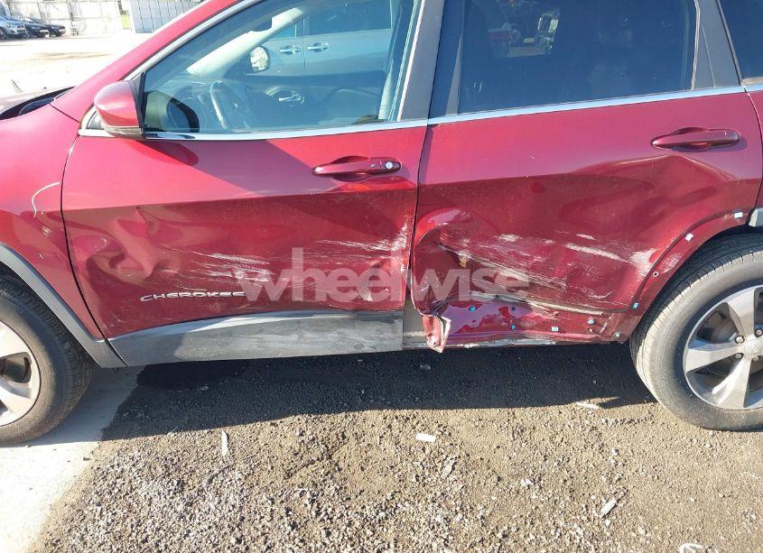 Photo 6 of 2020 Jeep Cherokee LIMITED 4X4 (VIN 1C4PJMDX5LD567098)