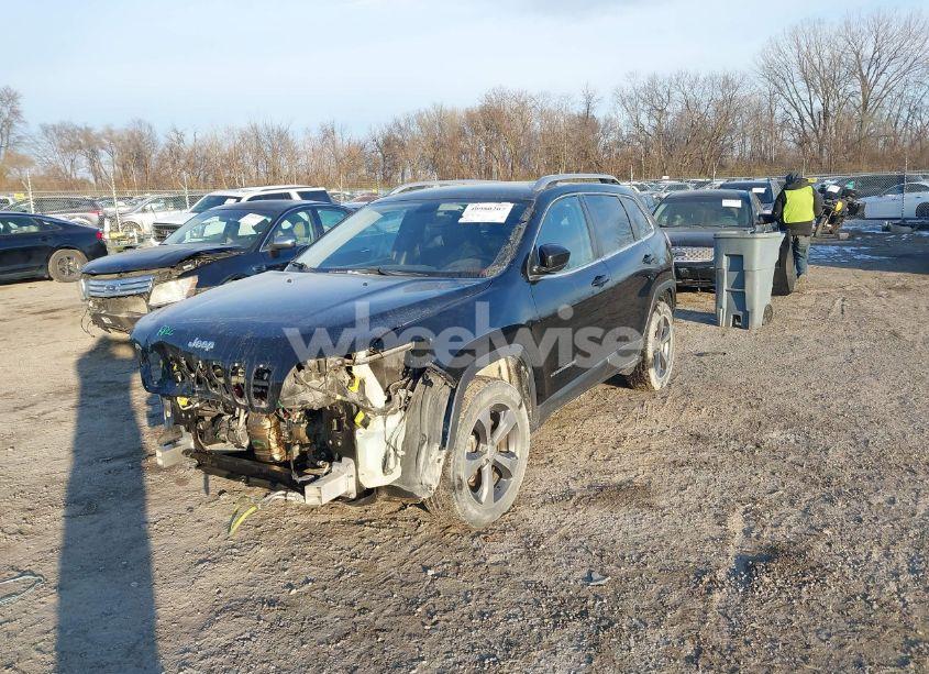 Photo 2 of 2020 Jeep Cherokee LIMITED 4X4 (VIN 1C4PJMDX5LD580451)