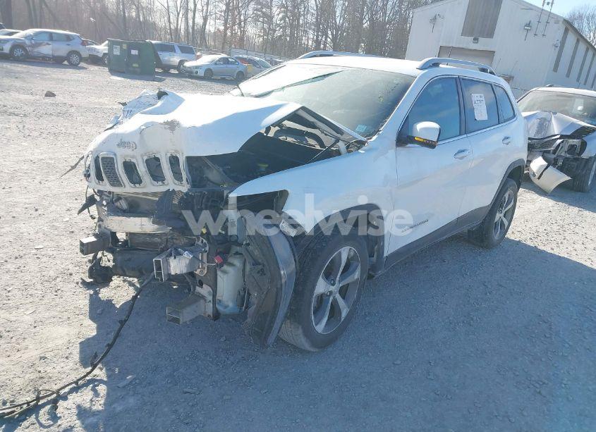 Photo 2 of 2020 Jeep Cherokee LIMITED 4X4 (VIN 1C4PJMDX5LD608670)