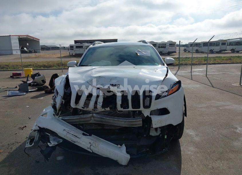 Photo 12 of 2018 Jeep Cherokee LIMITED 4X4 (VIN 1C4PJMDX6JD570766)