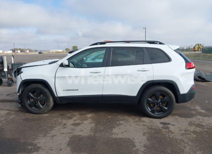 Photo 14 of 2018 Jeep Cherokee LIMITED 4X4 (VIN 1C4PJMDX6JD570766)