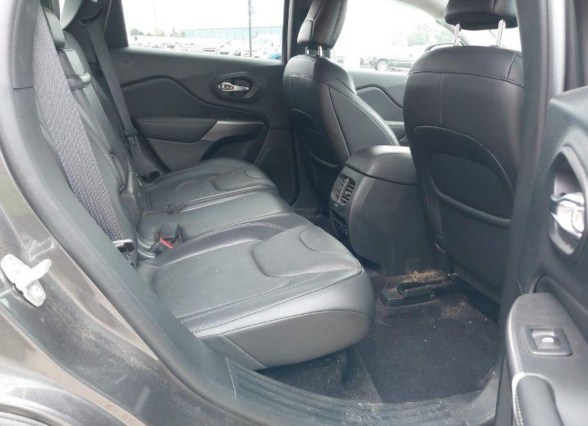 Photo 8 of 2019 Jeep Cherokee LIMITED 4X4 (VIN 1C4PJMDX6KD134730)