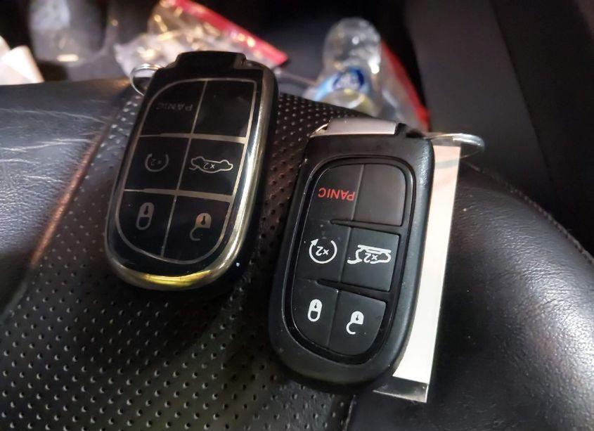 Photo 11 of 2019 Jeep Cherokee HIGH ALTITUDE 4X4 (VIN 1C4PJMDX6KD354045)