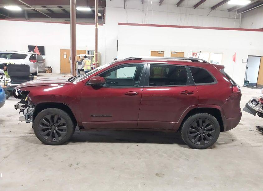 Photo 15 of 2019 Jeep Cherokee HIGH ALTITUDE 4X4 (VIN 1C4PJMDX6KD354045)